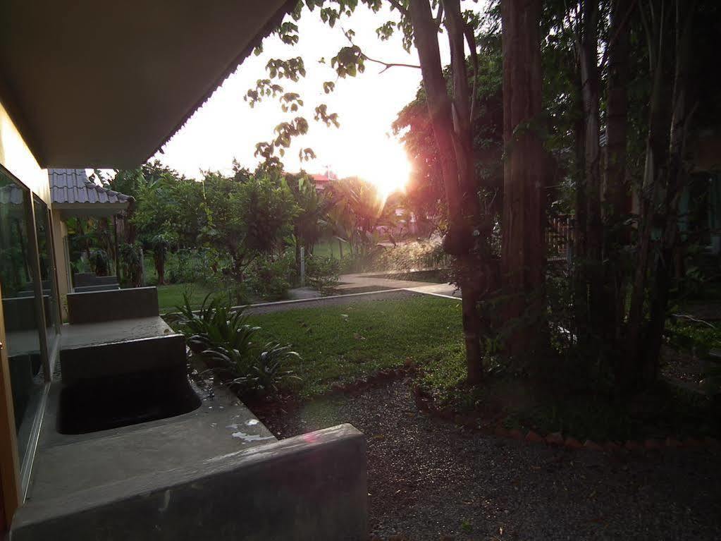 Villa De Mama Rawai Kültér fotó